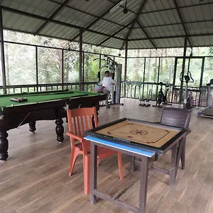 3* Hotel Birds Valley