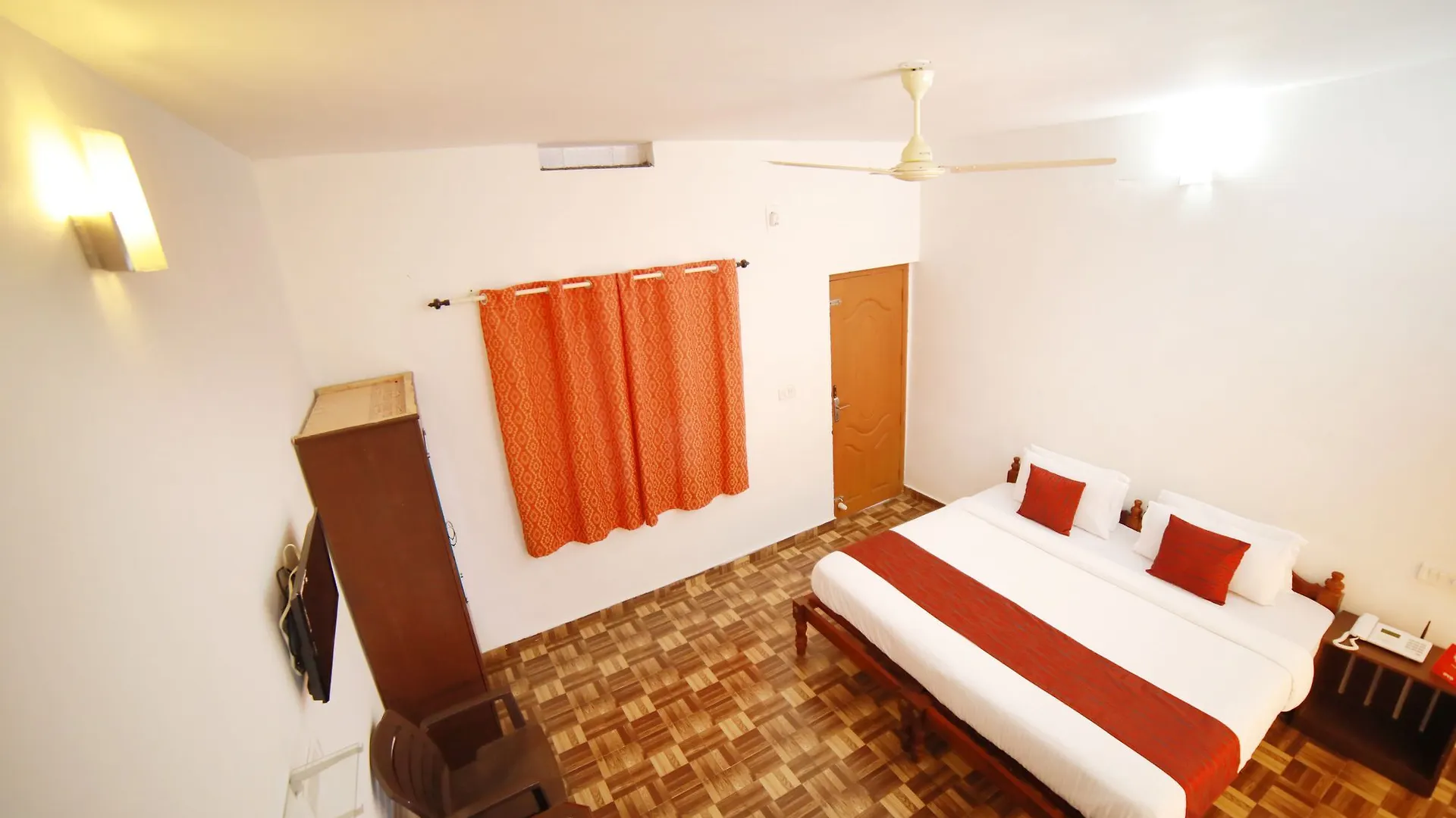 Hotel Oyo 6870 Pallivasal Munnar