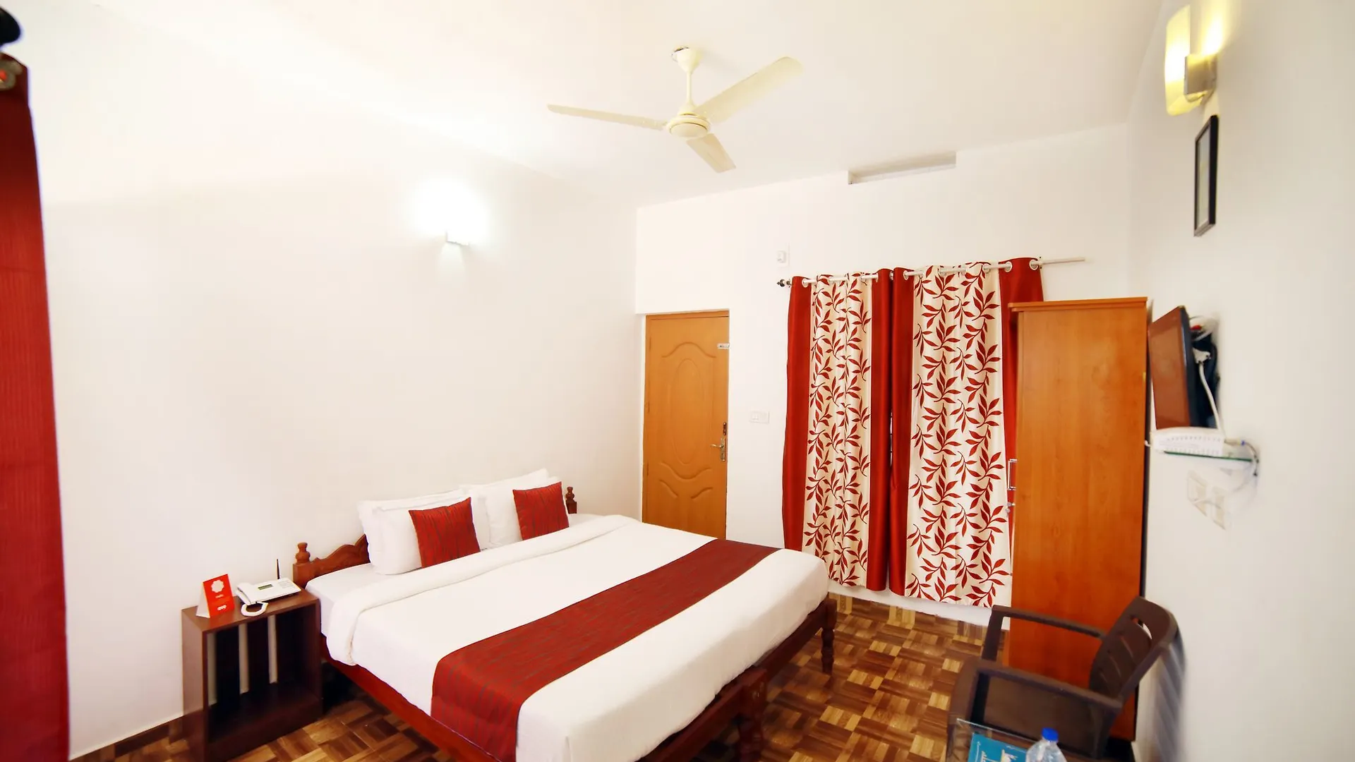 Oyo 6870 Pallivasal Munnar 3*,